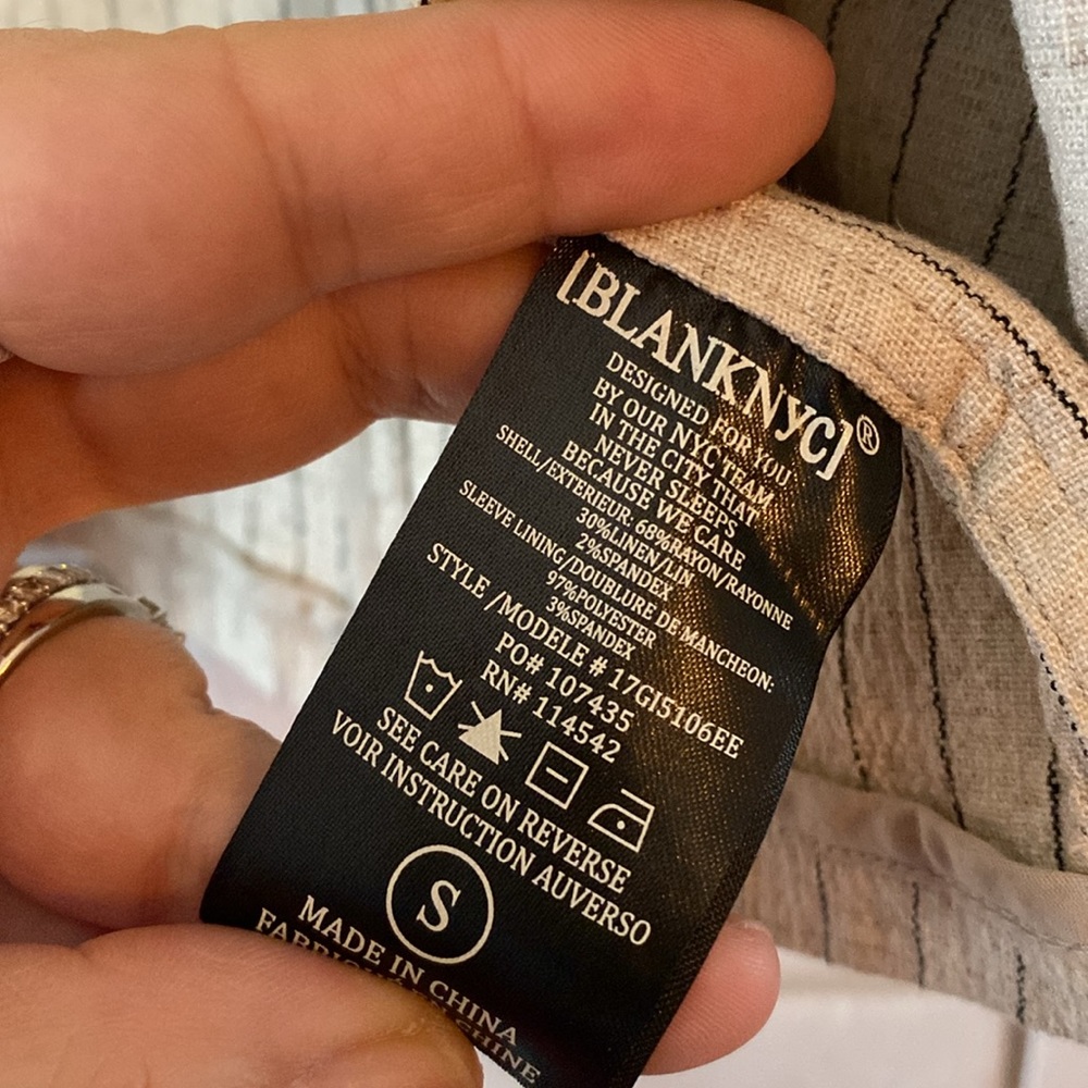 Blank‎ NYC linen blend drape front jacket - Picture 6 of 6